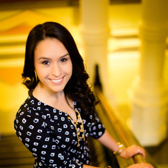 Meet your Posher, Isabel - Picture 1 of 1